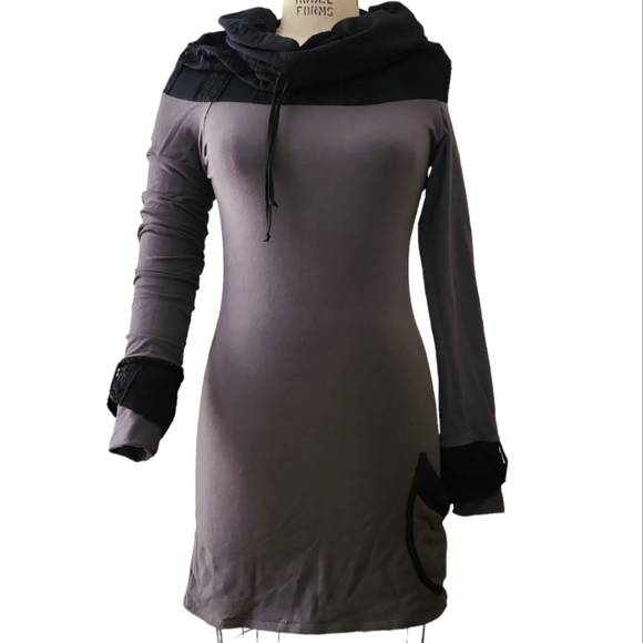 Kollontai Blue Gray Tunic with Large Cowl Neck and Side Pocket - Picture 3 of 6